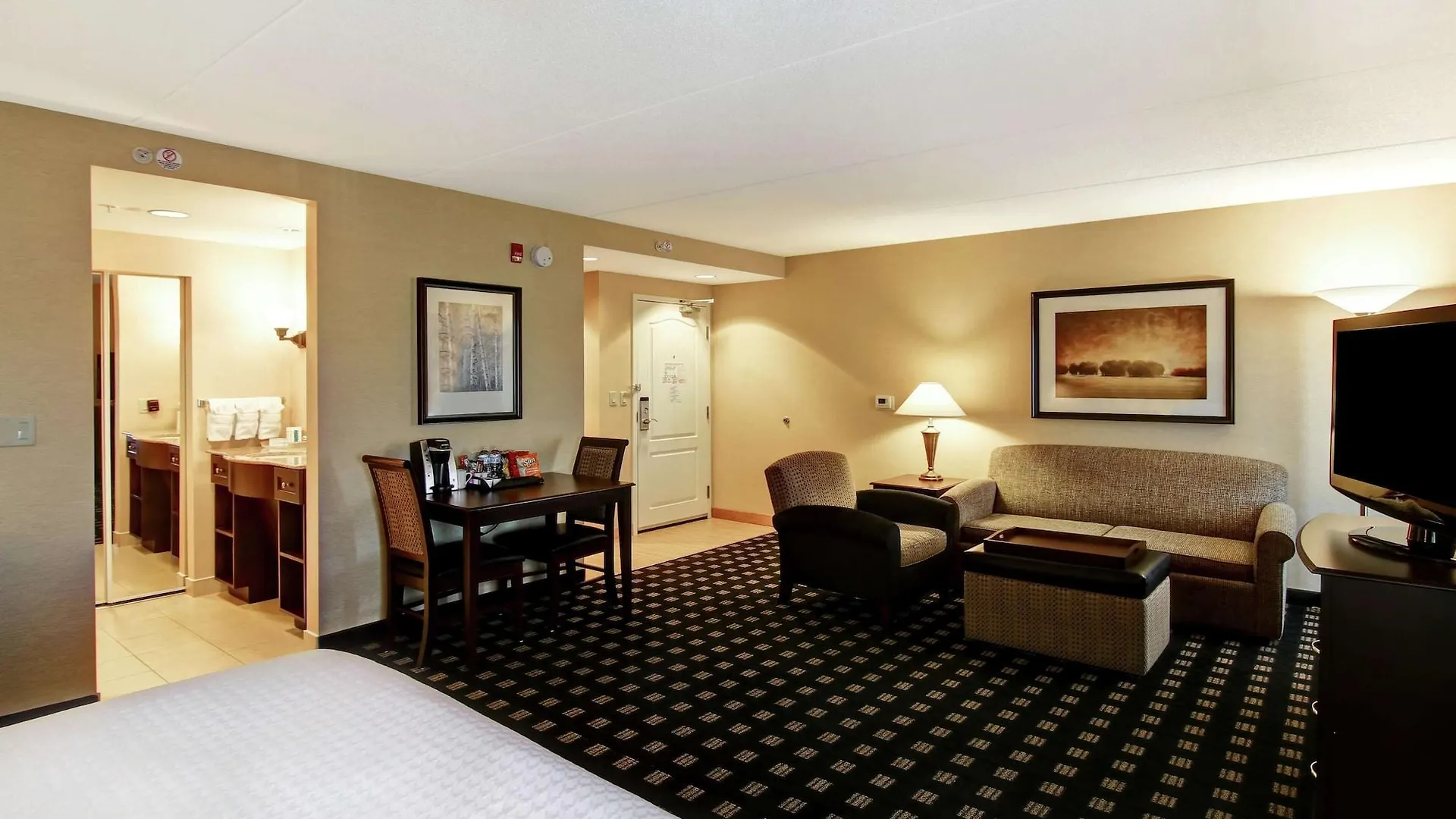 Homewood Suites By Hilton Toronto Airport Corporate Centre Hotel