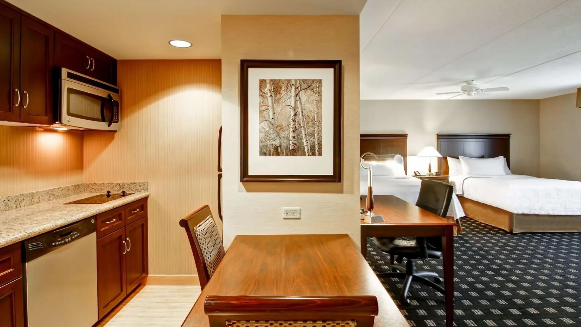 Homewood Suites By Hilton Toronto Airport Corporate Centre 3*,